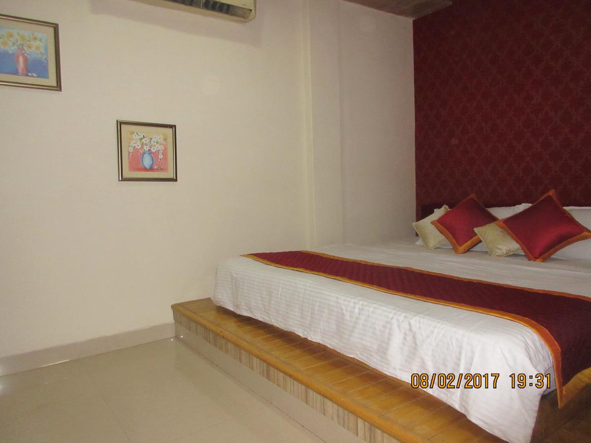 Hotel Panchratna Panvel Exterior foto